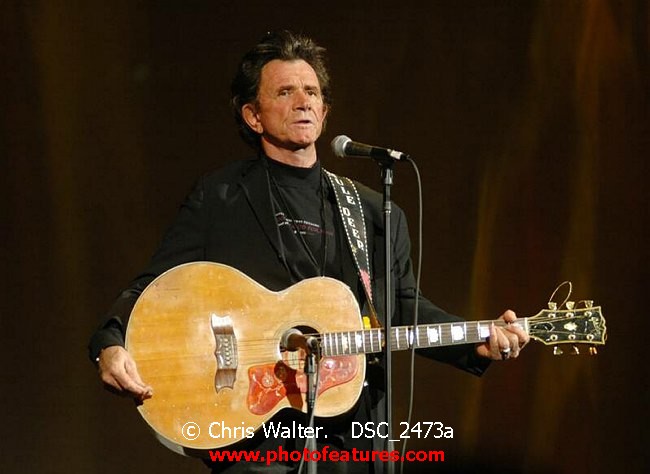 Photo of Alice Cooper Christmas Pudding 2005 for media use , reference; DSC_2473a,www.photofeatures.com