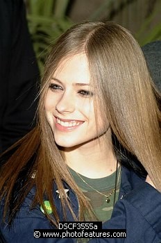 Photo of Avril Lavigne by Chris Walter , reference; DSCF3555a,www.photofeatures.com