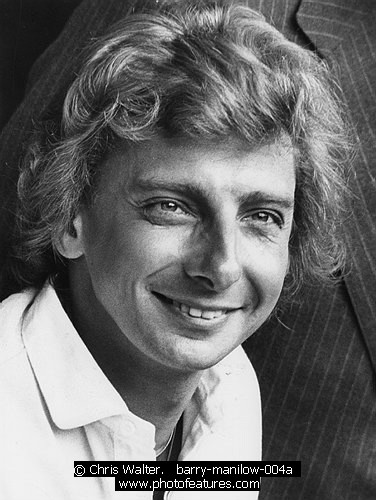 Photo of Barry Manilow by Chris Walter , reference; barry-manilow-004a,www.photofeatures.com