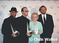 Bee Gees 1997 Maurice Gibb, Robin Gibb and Barry Gibb with their Mother at American Music Awards