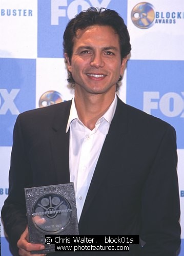 Photo of 2001 Blockbuster Awards for media use , reference; block01a,www.photofeatures.com