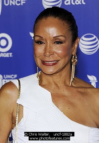 Photo of 2010 UNCF Tribute to Chaka Khan by Chris Walter , reference; uncf-1882a,www.photofeatures.com