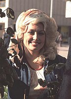 Photo of Dolly Parton 1977<br> Chris Walter<br>