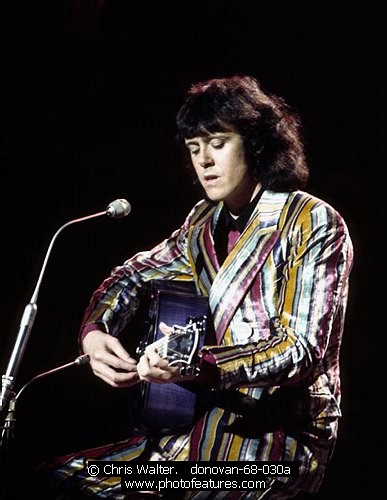 Photo of Donovan by Chris Walter , reference; donovan-68-030a,www.photofeatures.com