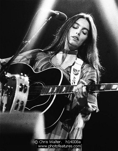 Photo of Emmylou Harris by Chris Walter , reference; h14008a,www.photofeatures.com