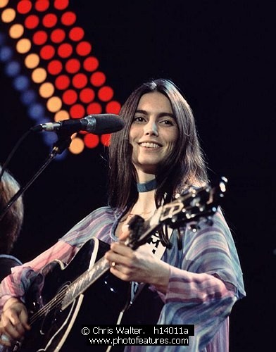 Photo of Emmylou Harris by Chris Walter , reference; h14011a,www.photofeatures.com