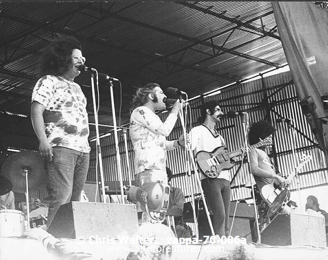 Photo of Frank Zappa for media use , reference; zappa-70-006a,www.photofeatures.com