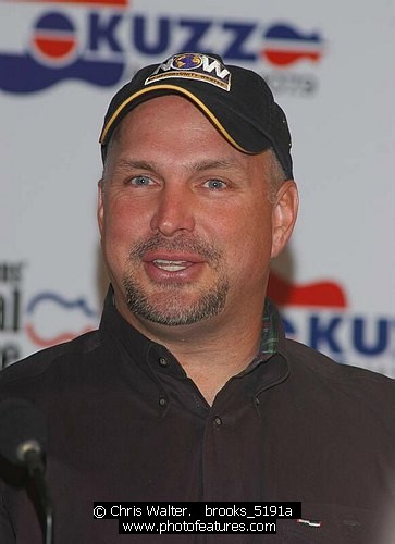 Photo of Garth Brooks by Chris Walter , reference; brooks_5191a,www.photofeatures.com