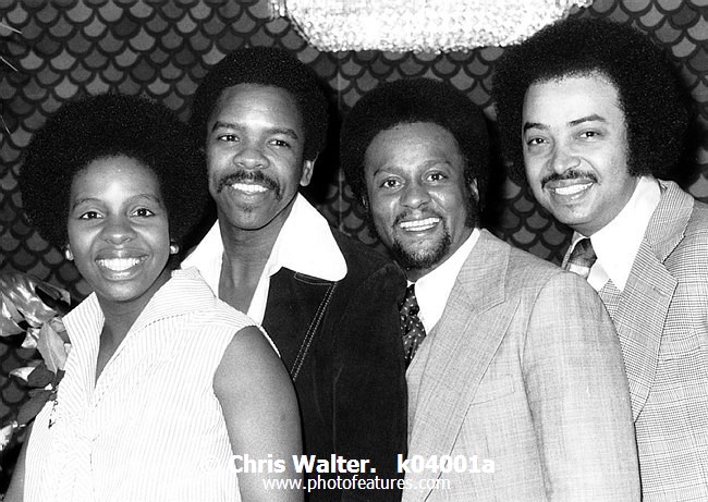 Photo of Gladys Knight for media use , reference; k04001a,www.photofeatures.com