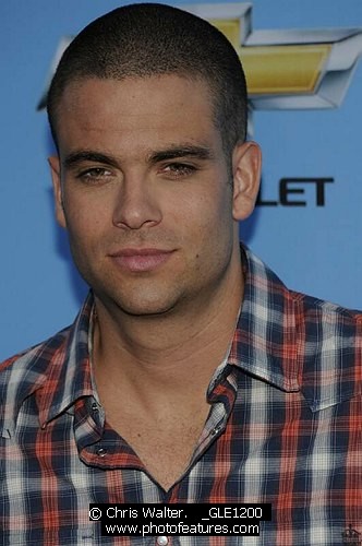 Photo of Glee by Chris Walter , reference; _GLE1200,www.photofeatures.com