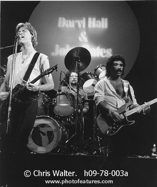 Photo of Daryl Hall and John Oates for media use , reference; h09-78-003a,www.photofeatures.com