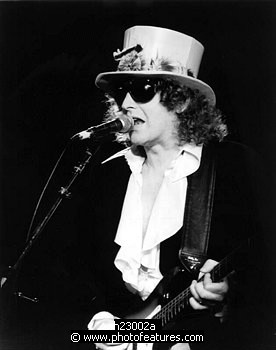 Photo of Ian Hunter by Chris Walter , reference; h23002a,www.photofeatures.com
