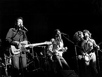 Photo of Jesse Colin Young 1976 with Emmylou Harris
