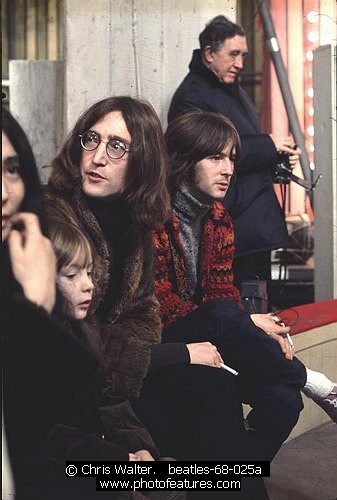 Photo of John Lennon by Chris Walter , reference; beatles-68-025a,www.photofeatures.com