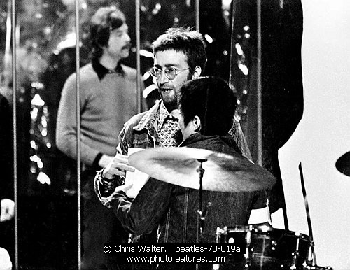 Photo of John Lennon by Chris Walter , reference; beatles-70-019a,www.photofeatures.com