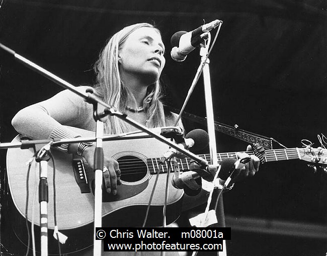 Photo of Joni Mitchell for media use , reference; m08001a,www.photofeatures.com