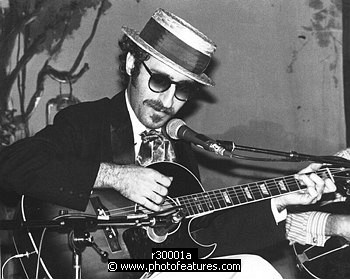 Photo of Leon Redbone by Chris Walter , reference; r30001a,www.photofeatures.com
