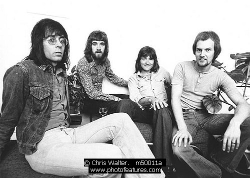 Photo of Manfred Mann by Chris Walter , reference; m50011a,www.photofeatures.com