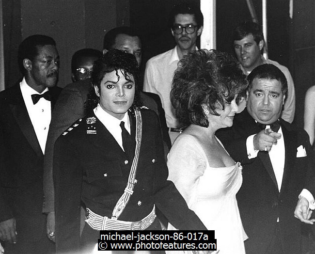 Photo of Michael Jackson for media use , reference; michael-jackson-86-017a,www.photofeatures.com