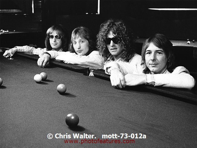 Mott The Hoople mott-73-012a photography by © Chris Walter Photo of Mott The Hoople for media use , reference; mott-73-012a,www.photofeatures.com