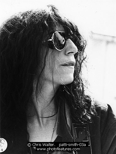 Photo of Patti Smith by Chris Walter , reference; patti-smith-03a,www.photofeatures.com