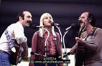 Photo of Peter Paul & Mary by Chris Walter , reference; p16001a,www.photofeatures.com
