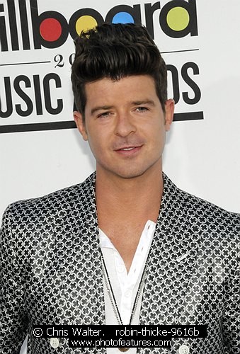 Photo of Robin Thicke for media use , reference; robin-thicke-9616b,www.photofeatures.com