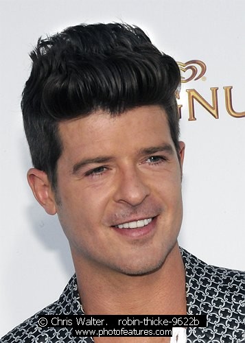 Photo of Robin Thicke for media use , reference; robin-thicke-9622b,www.photofeatures.com
