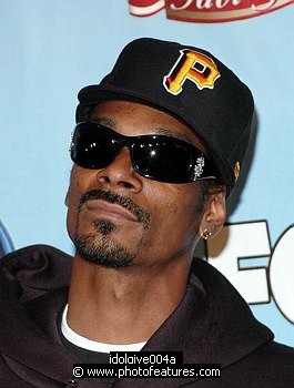 Photo of Snoop Dogg by Chris Walter , reference; idolgive004a,www.photofeatures.com