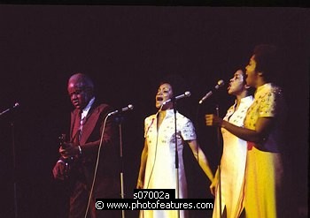 Photo of Staple Singers by Chris Walter , reference; s07002a,www.photofeatures.com