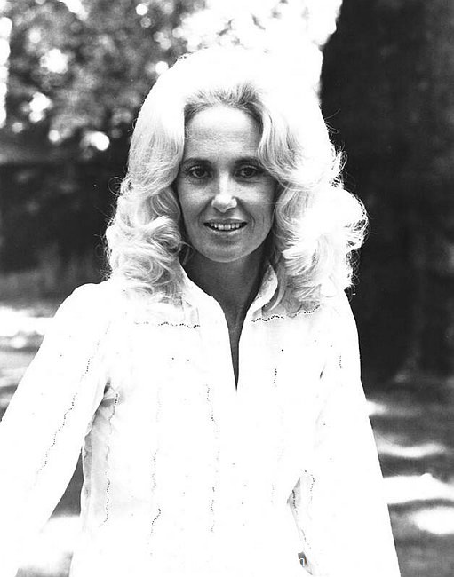 Photo of Tammy Wynette for media use , reference; w23002a,www.photofeatures.com