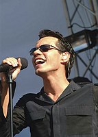Photo of Marc Anthony 2002