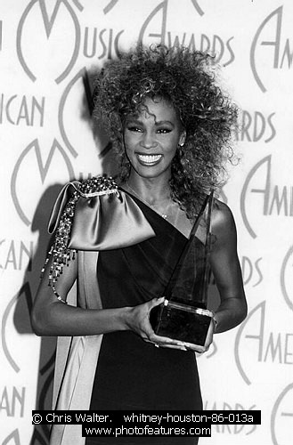 Photo of Whitney Houston by Chris Walter , reference; whitney-houston-86-013a,www.photofeatures.com